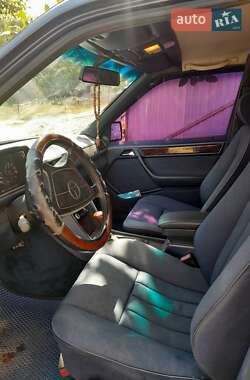 Седан Mercedes-Benz E-Class 1995 в 