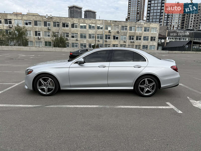 Седан Mercedes-Benz E-Class 2018 в Києві