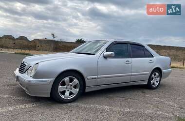 Седан Mercedes-Benz E-Class 2001 в 