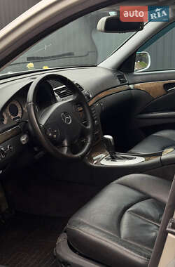 Седан Mercedes-Benz E-Class 2002 в 