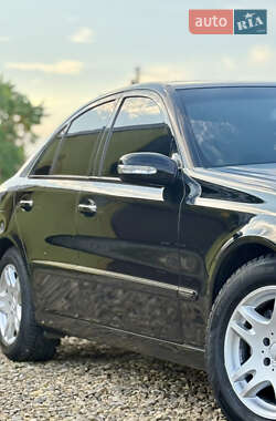 Седан Mercedes-Benz E-Class 2003 в 