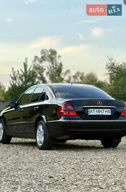 Седан Mercedes-Benz E-Class 2003 в 