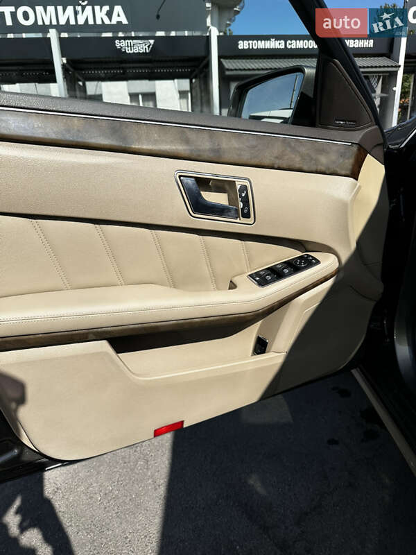 Седан Mercedes-Benz E-Class 2009 в Виннице