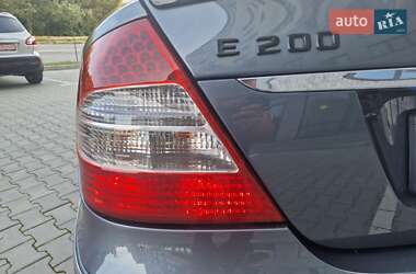 Седан Mercedes-Benz E-Class 2008 в 