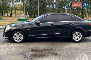 Седан Mercedes-Benz E-Class 2009 в 