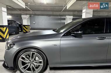 Седан Mercedes-Benz E-Class 2022 в 