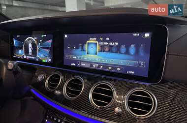 Седан Mercedes-Benz E-Class 2022 в 