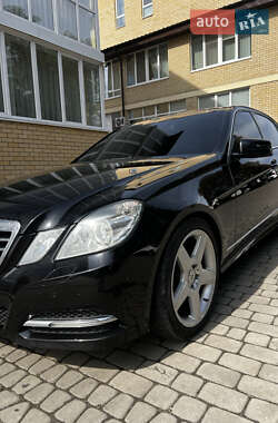 Седан Mercedes-Benz E-Class 2012 в 