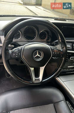 Седан Mercedes-Benz E-Class 2012 в 