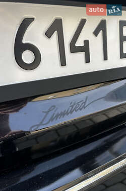 Седан Mercedes-Benz E-Class 2012 в 