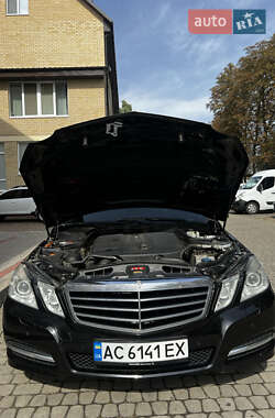 Седан Mercedes-Benz E-Class 2012 в 