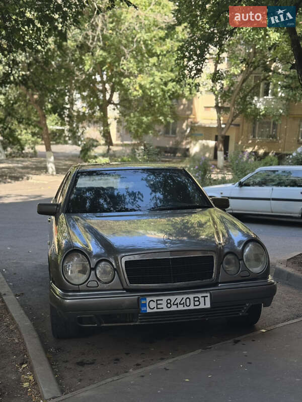 Седан Mercedes-Benz E-Class 1997 в 