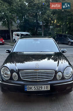 Седан Mercedes-Benz E-Class 2003 в Ровно