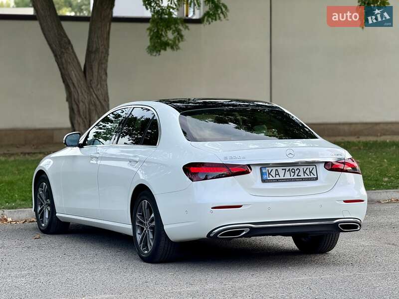 Седан Mercedes-Benz E-Class 2020 в Днепре