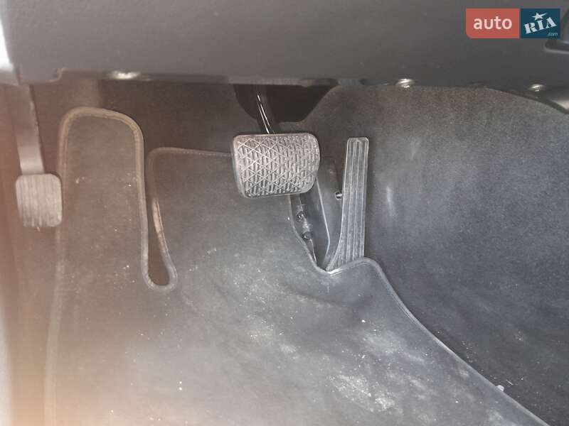 Седан Mercedes-Benz E-Class 2015 в Дрогобичі