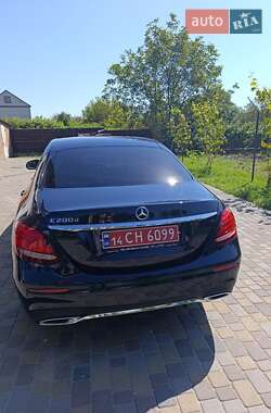 Седан Mercedes-Benz E-Class 2018 в 