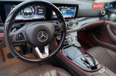 Седан Mercedes-Benz E-Class 2016 в 