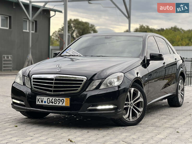 Mercedes-Benz E-Class 2011