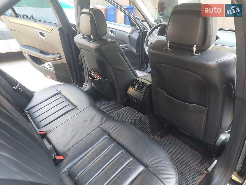 Седан Mercedes-Benz E-Class 2010 в Запорожье