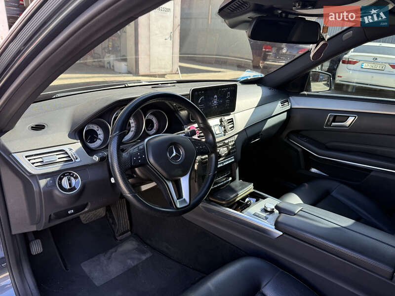 Седан Mercedes-Benz E-Class 2013 в Ужгороде