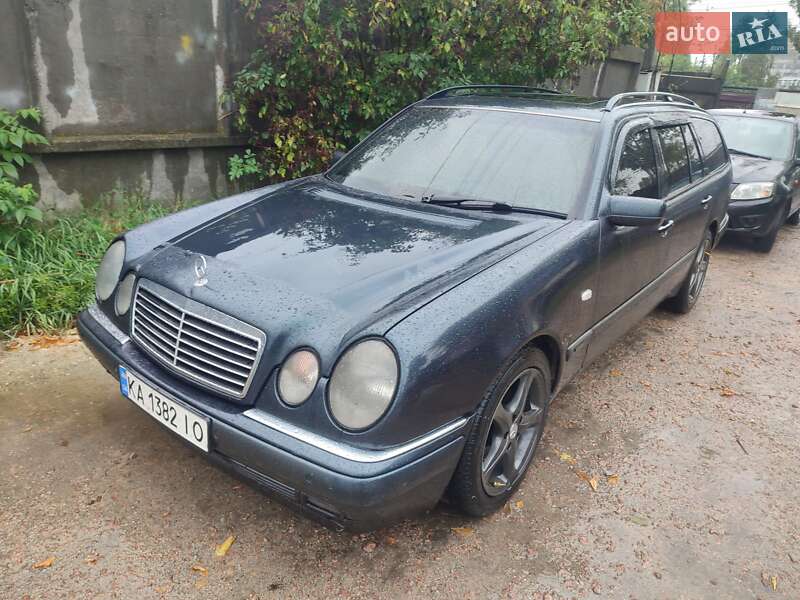 Универсал Mercedes-Benz E-Class 1998 в 