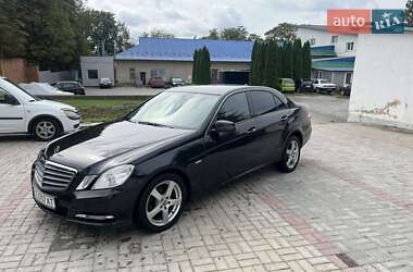 Седан Mercedes-Benz E-Class 2011 в 