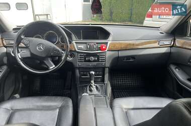 Седан Mercedes-Benz E-Class 2011 в 