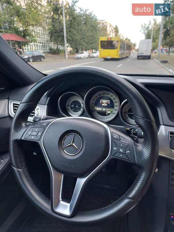 Седан Mercedes-Benz E-Class 2013 в Києві