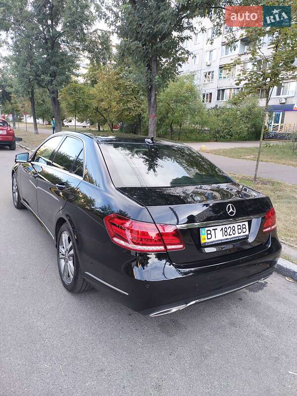 Седан Mercedes-Benz E-Class 2013 в Києві
