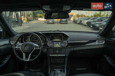 Седан Mercedes-Benz E-Class 2015 в 
