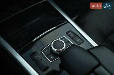Седан Mercedes-Benz E-Class 2015 в 