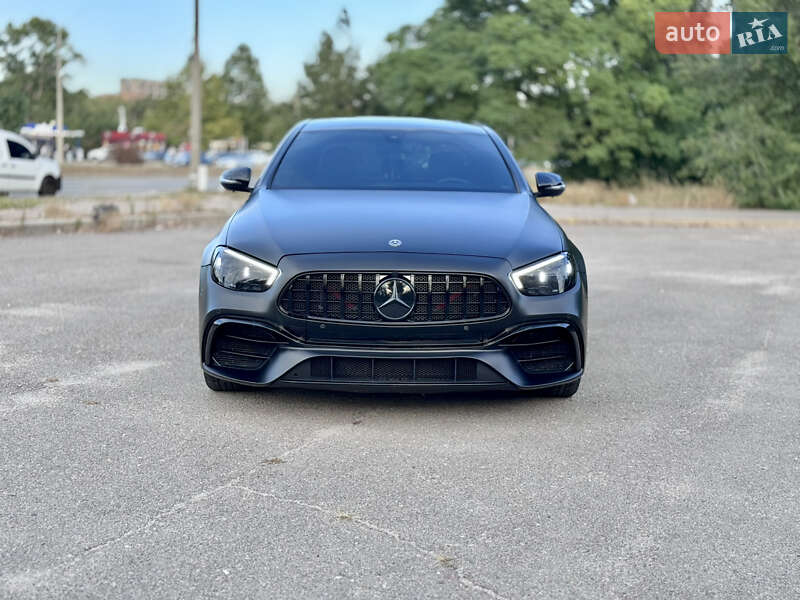 Седан Mercedes-Benz E-Class 2018 в Запорожье
