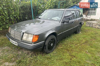 Универсал Mercedes-Benz E-Class 1992 в Погребище