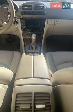 Седан Mercedes-Benz E-Class 2005 в 
