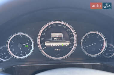 Седан Mercedes-Benz E-Class 2012 в 