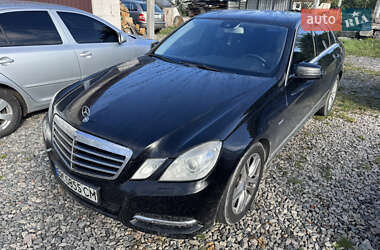 Седан Mercedes-Benz E-Class 2011 в 