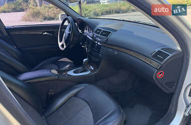 Седан Mercedes-Benz E-Class 2005 в 