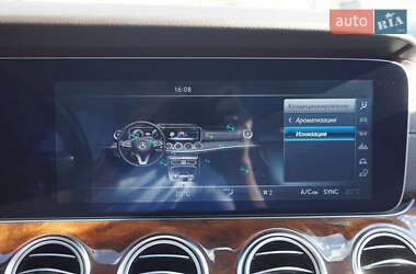 Седан Mercedes-Benz E-Class 2016 в 