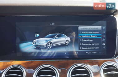 Седан Mercedes-Benz E-Class 2016 в 