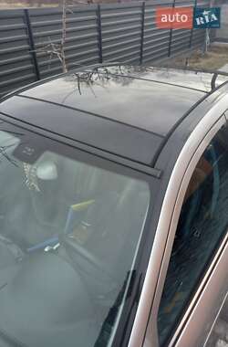 Седан Mercedes-Benz E-Class 2004 в 