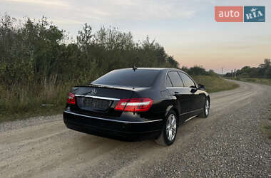 Седан Mercedes-Benz E-Class 2011 в 