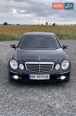Седан Mercedes-Benz E-Class 2006 в  фото 3 Седан Mercedes-Benz E-Class 2006 в