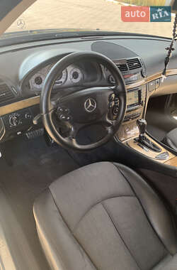 Седан Mercedes-Benz E-Class 2006 в  фото 23 Седан Mercedes-Benz E-Class 2006 в
