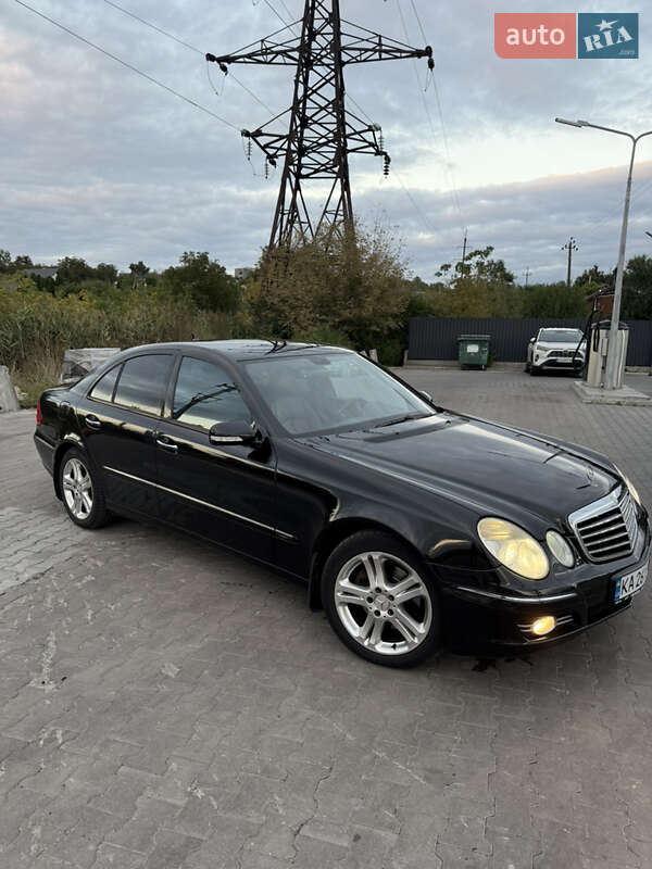 Седан Mercedes-Benz E-Class 2007 в Ворзеле