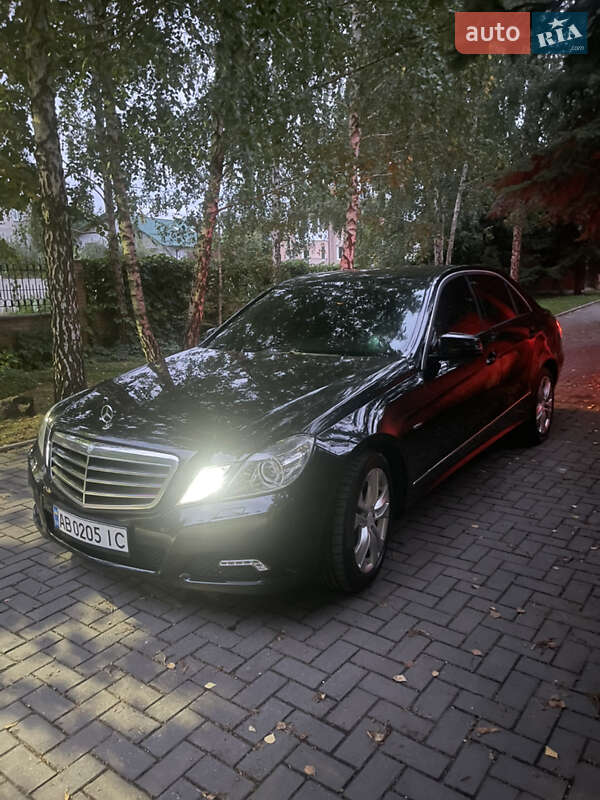 Mercedes-Benz E-Class 2009