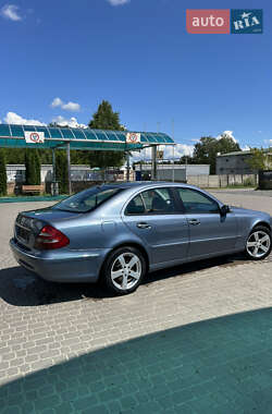 Седан Mercedes-Benz E-Class 2005 в 