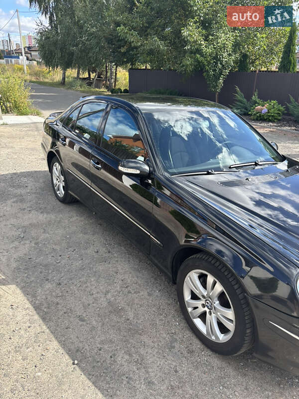 Седан Mercedes-Benz E-Class 2003 в Броварах