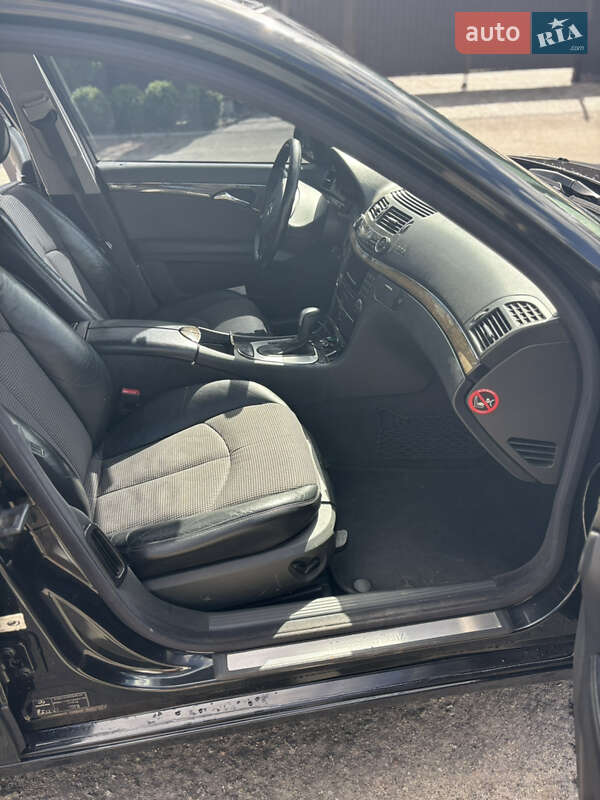 Седан Mercedes-Benz E-Class 2003 в Броварах