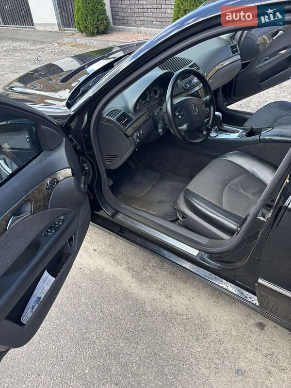 Седан Mercedes-Benz E-Class 2003 в Броварах