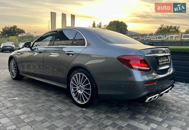 Седан Mercedes-Benz E-Class 2019 в Киеве